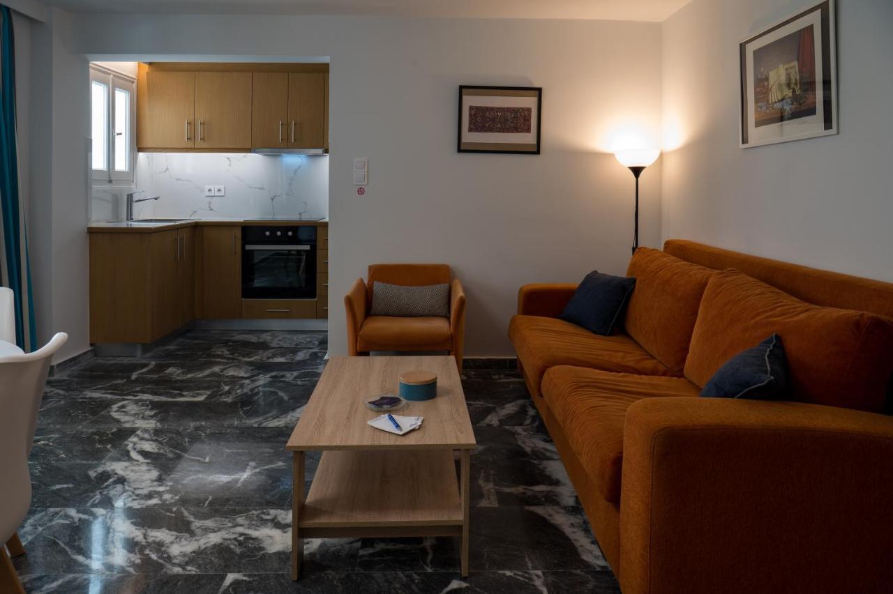 Chroma Lodge Rafina ภายนอก รูปภาพ