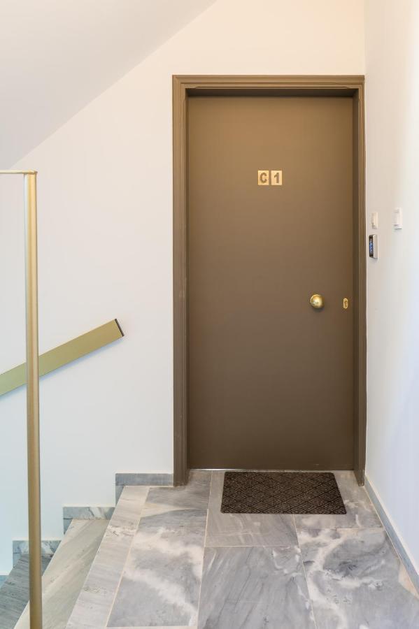 Chroma Lodge Rafina ภายนอก รูปภาพ