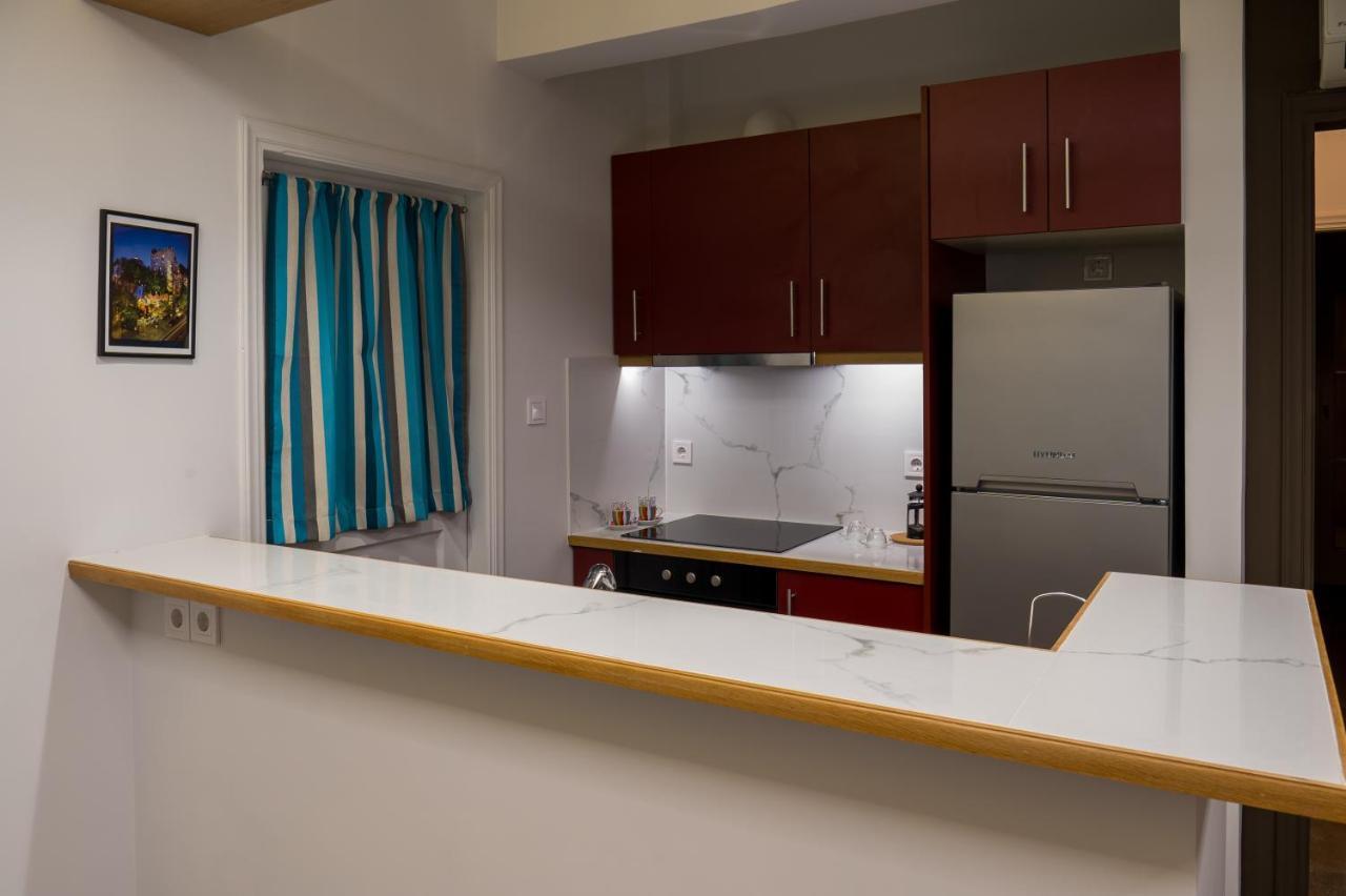 Chroma Lodge Rafina ภายนอก รูปภาพ