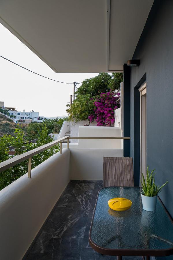 Chroma Lodge Rafina ภายนอก รูปภาพ