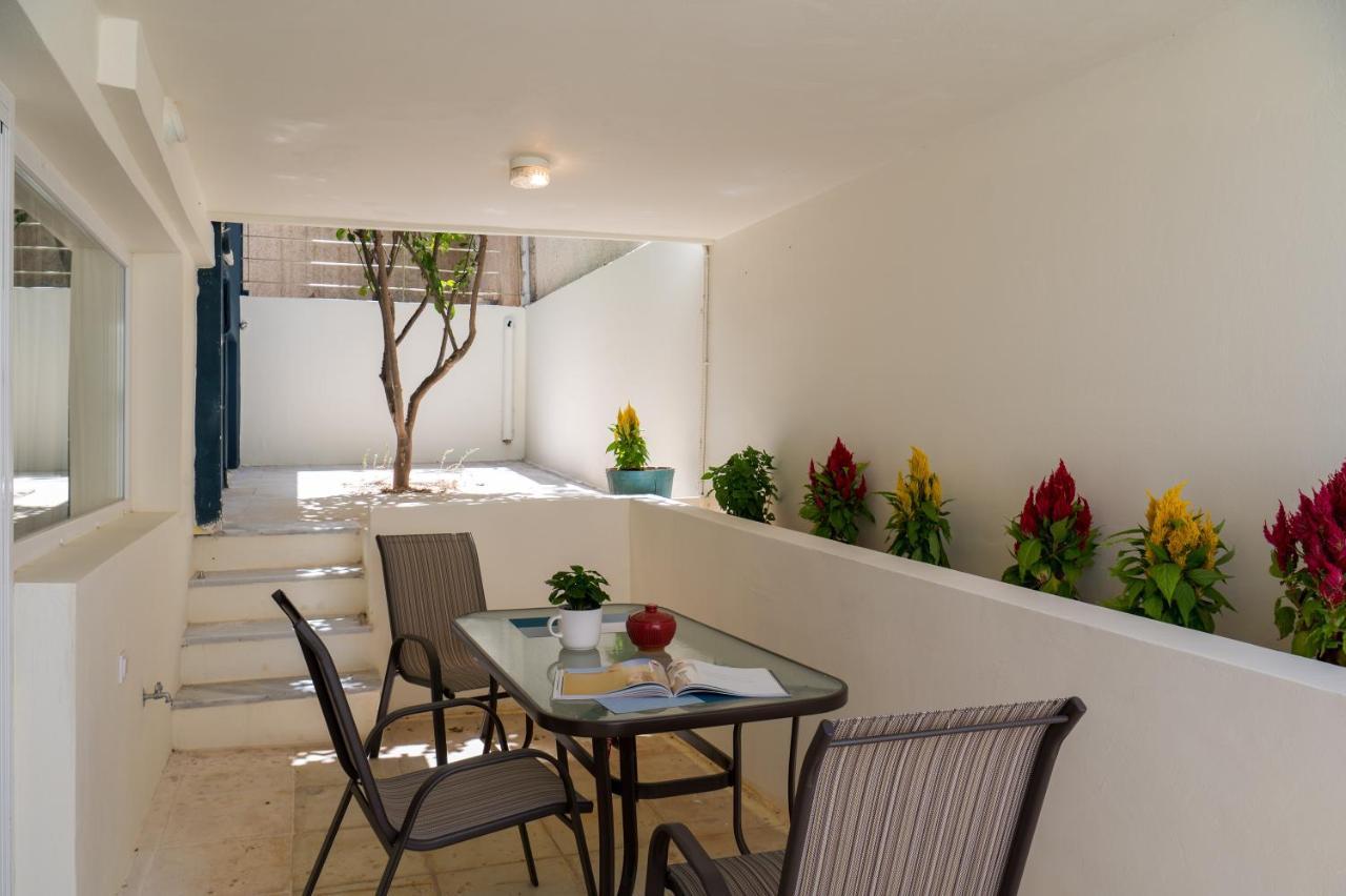 Chroma Lodge Rafina ภายนอก รูปภาพ